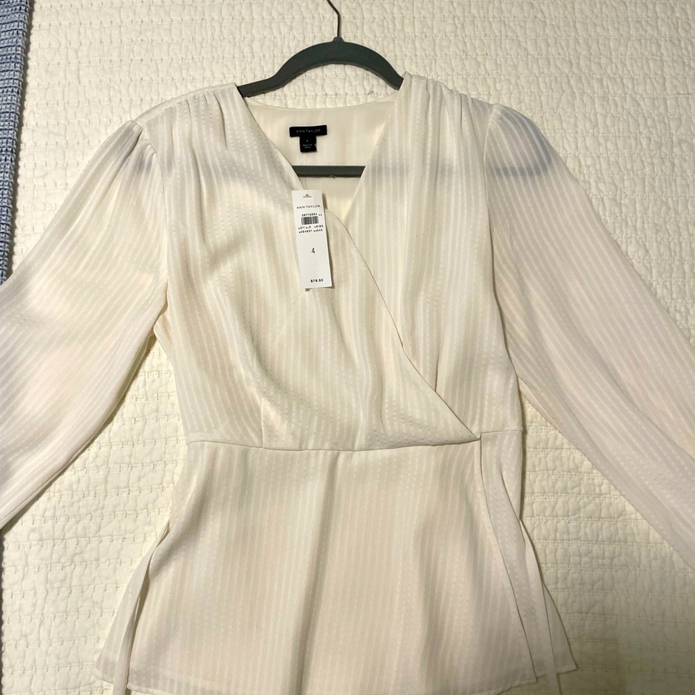 New with tags Ann Taylor blouse size 4